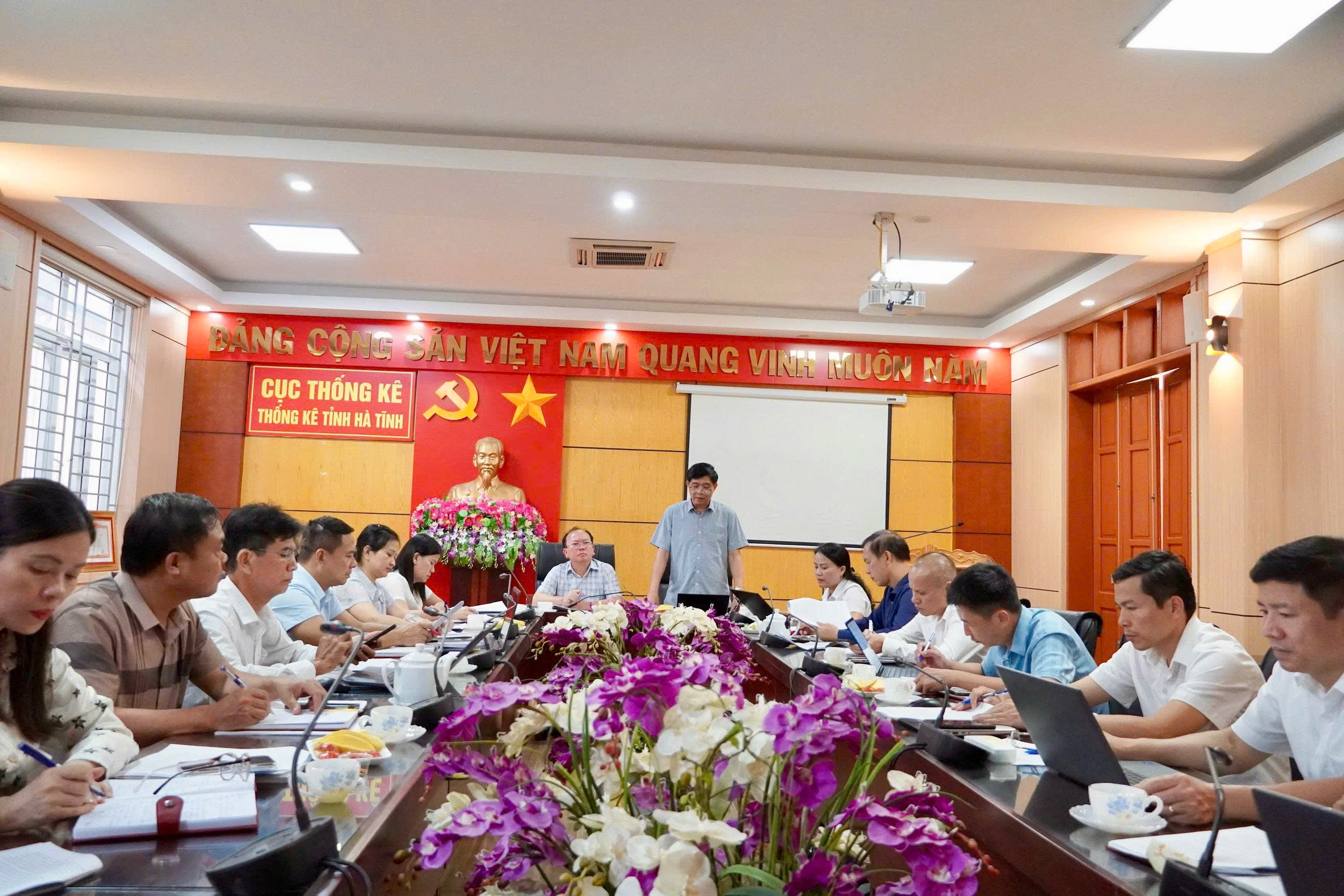 Đoàn giám sát theo Quyết định số 70-QĐ/UBKTĐU ngày 26/5/2026 của Ủy ban Kiểm tra Đảng ủy Ủy ban nhân dân tỉnh làm việc với Đảng ủy Thống kê tỉnh